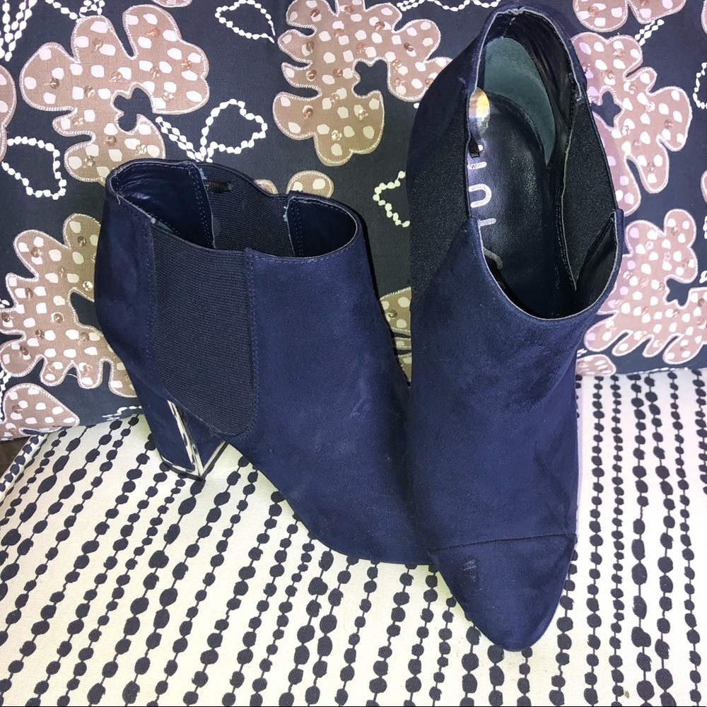Blue Suede heels💙